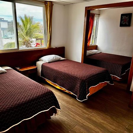 Hostal Muyuyo Puerto Ayora  Exterior foto