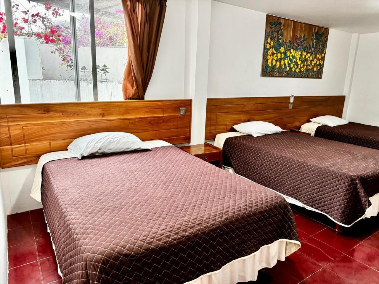 Hostal Muyuyo Puerto Ayora  Exterior foto
